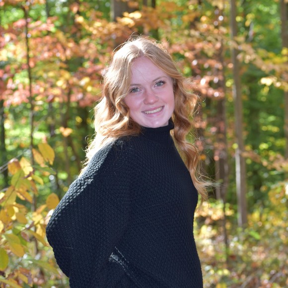 Meet your Posher, Dani - Picture 1 of 1